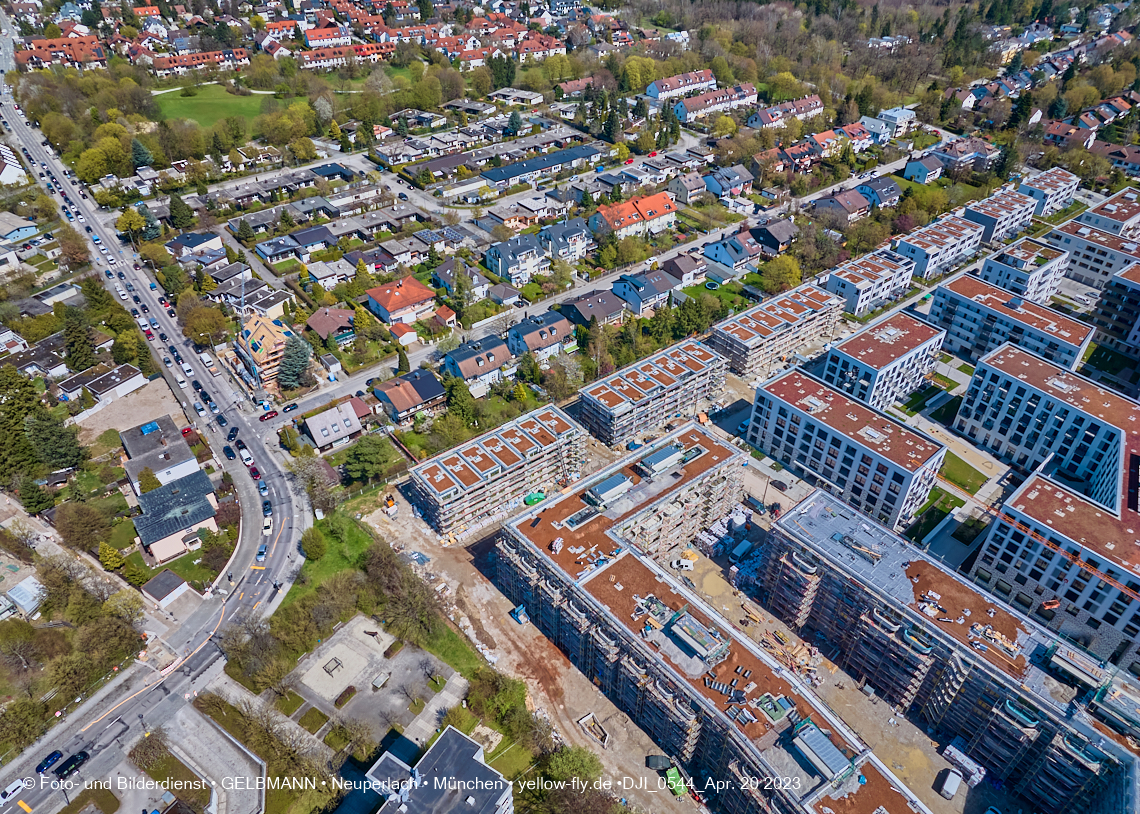 21.04.2023 - Luftbilder von der Baustelle Alexisquartier und Pandion Verde in Neuperlach